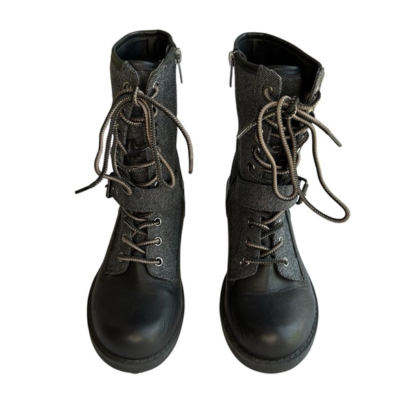 Levi’s Women’s Combat Boots – Size 7 – Excellent Condition - Picture 2 of 13